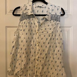 Sonoma sleeveless blouse size L NWT